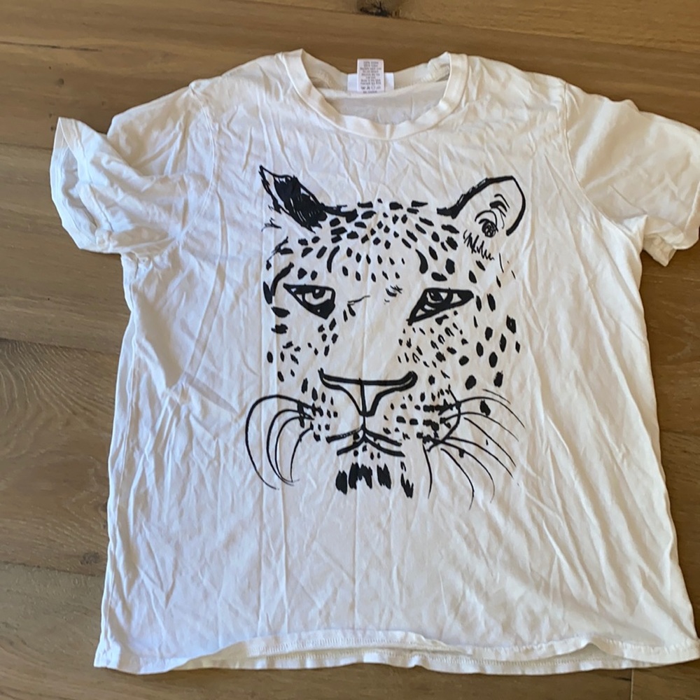 Anthropologie t-shirt! Size S!!